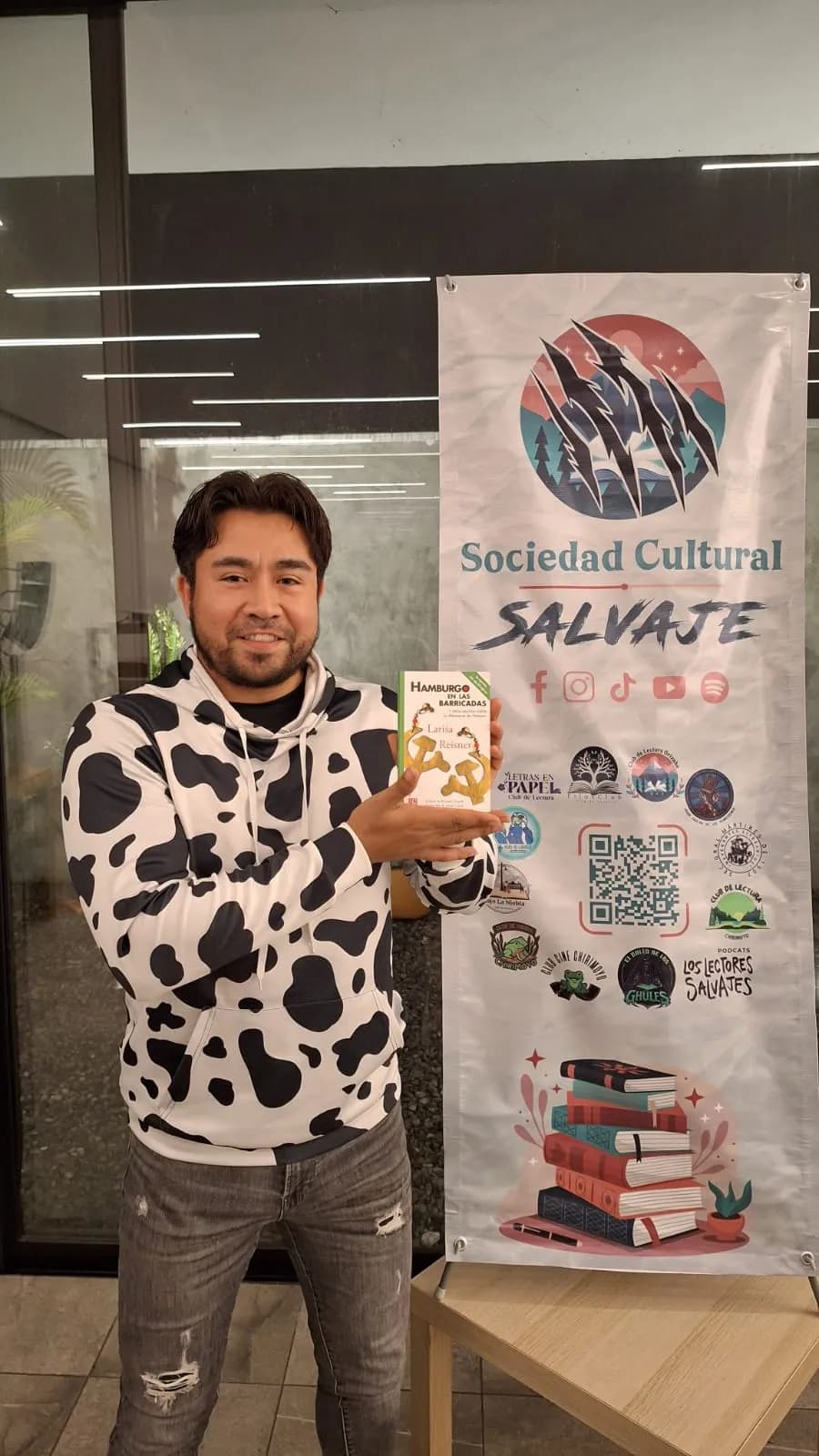 Ganador de la rifa de libros 3